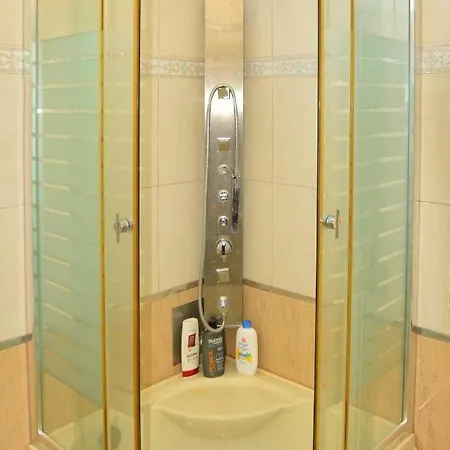 Adea Luxury