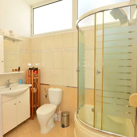 Adea Luxury Vila *